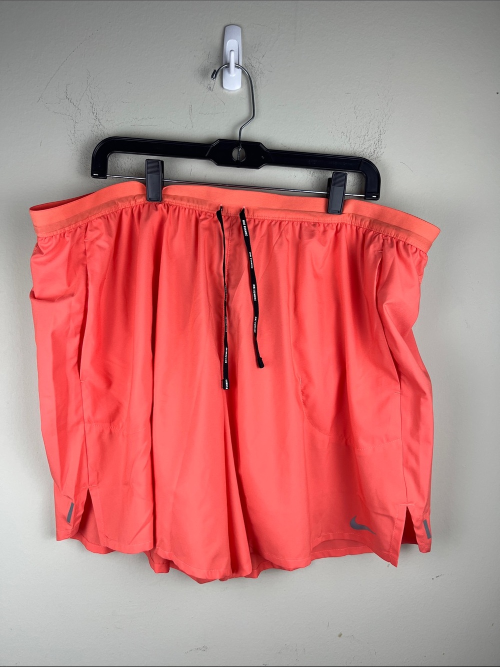 Nike Men's 4XL Coral Athletic Running Shorts Workout Training NWT